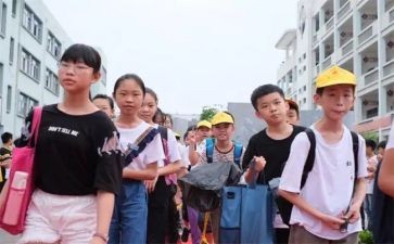 如何根据篮球比赛的不同阶段调整力量训练强度?_1